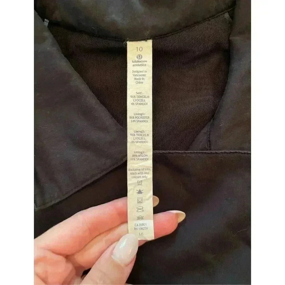 Lululemon Women’s Soft Summer Jacket Size 10 - Picture 8 of 11